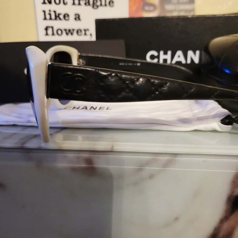 CHANEL Quilted Sunglasses 5199-Q - Picture 3 of 7